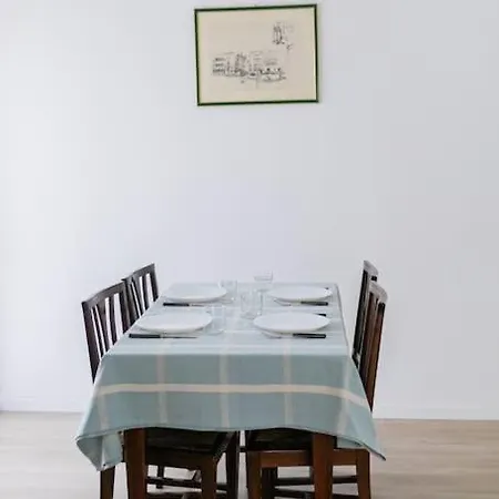 Azzurro Apartment *